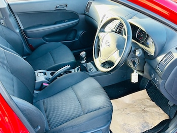 Used Hyundai i30 2010 for sale - 76905171: Photo