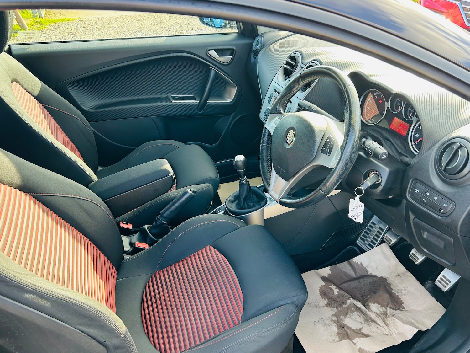 Used Alfa Romeo MiTo 2011 for sale - 77841653: Photo 2