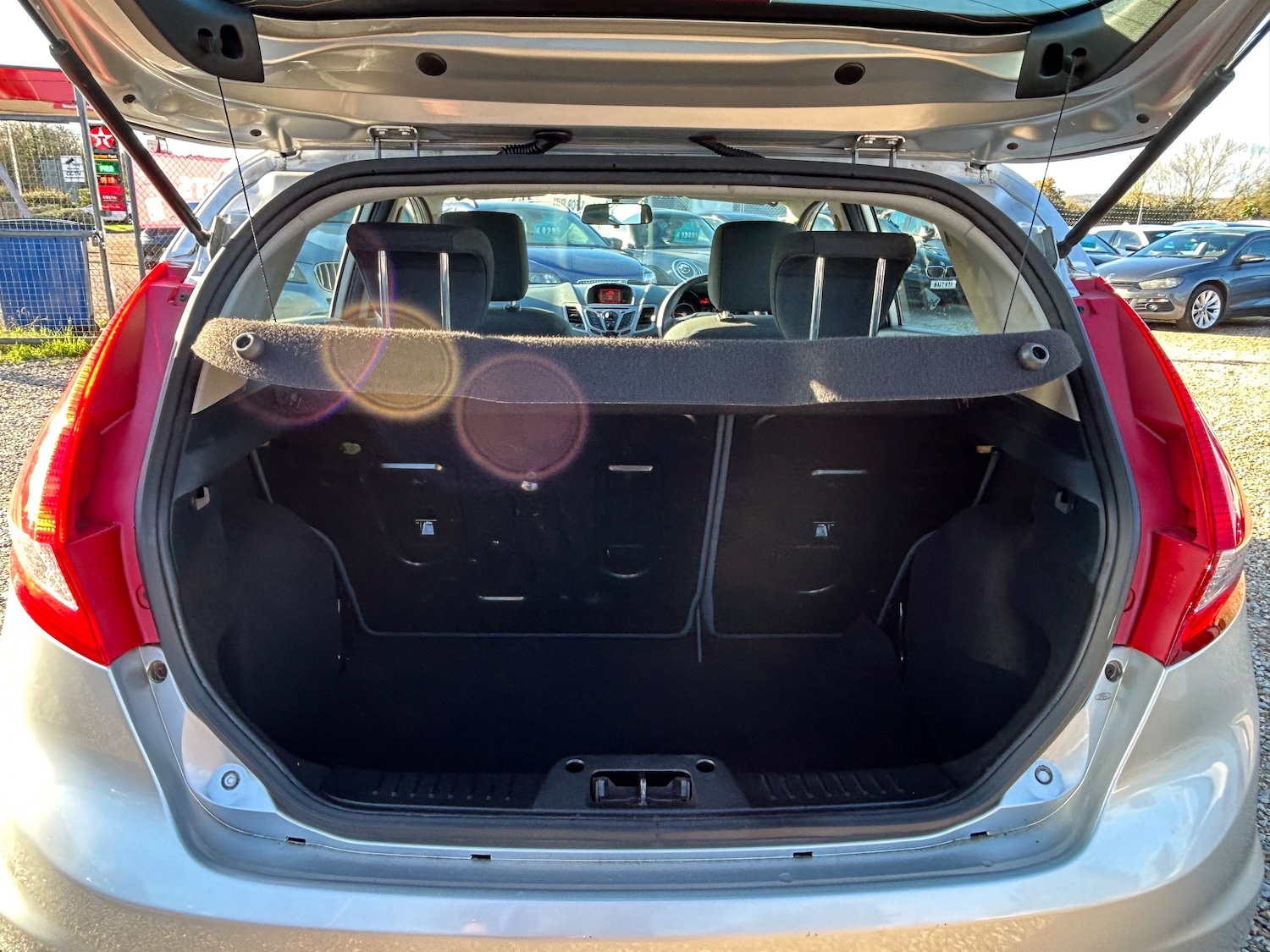 Used Ford Fiesta 2011 for sale - 76635933: Photo 12