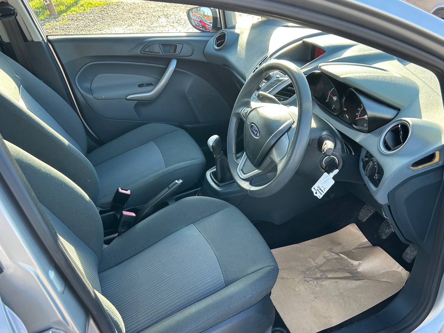 Used Ford Fiesta 2011 for sale - 76635933: Photo 2