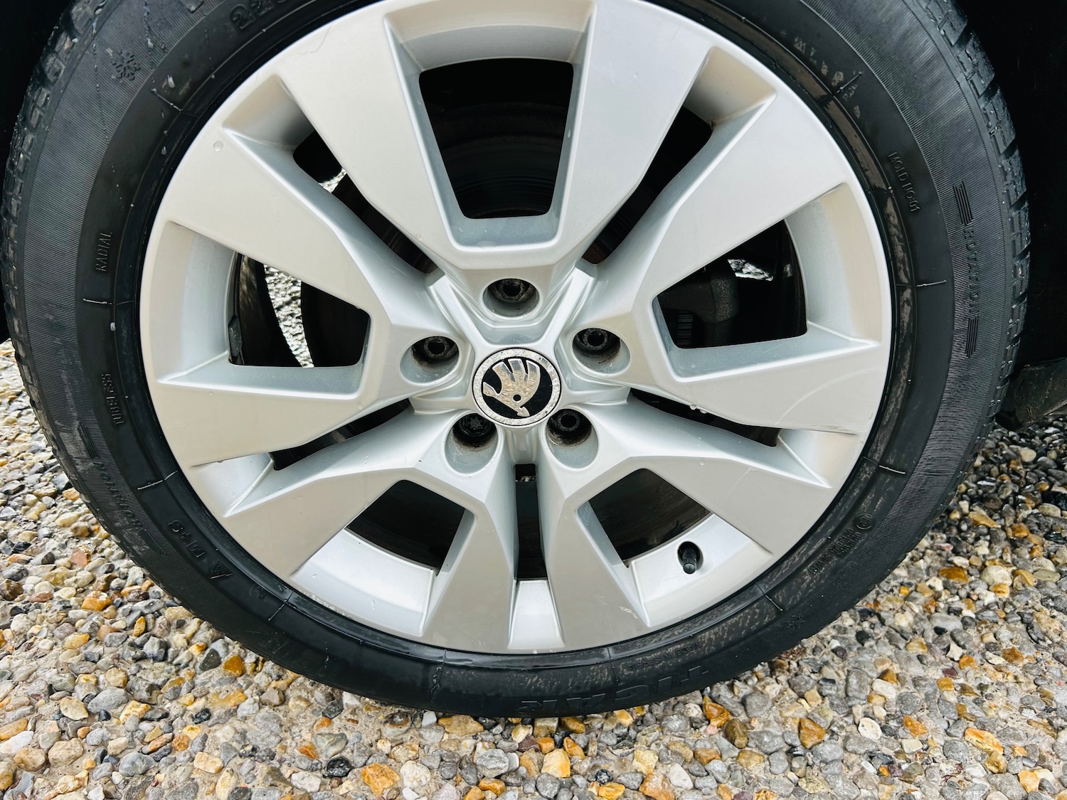 Used Skoda Yeti 2015 for sale - 76750894: Photo 2