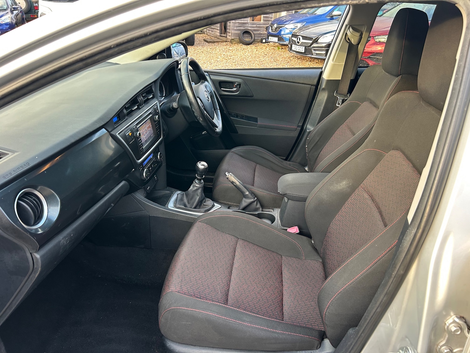 Used Toyota Auris 2012 for sale - 77397473: Photo 10