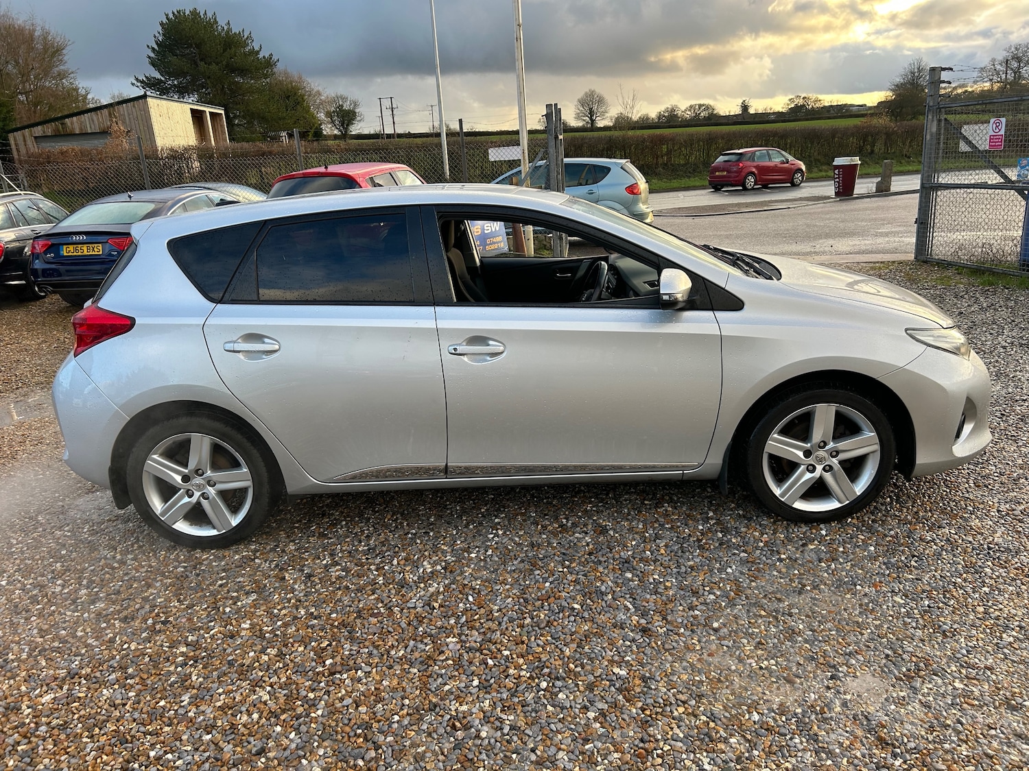Used Toyota Auris 2012 for sale - 77397473: Photo 8