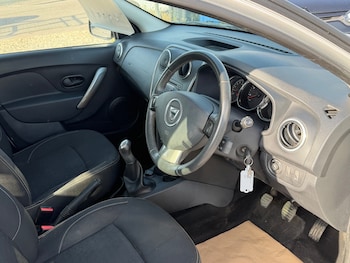 Used Dacia Sandero 2015 for sale - 79078157: Photo