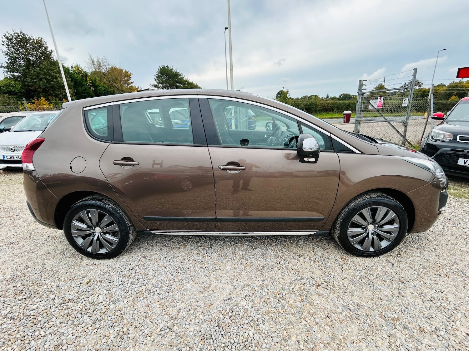 Used Peugeot 3008 2014 for sale - 76316053: Photo 10