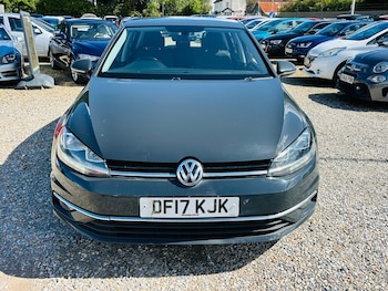 Used Volkswagen Golf 2017 for sale - 75887468: Photo