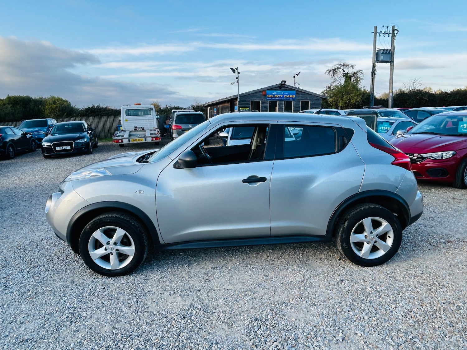Used Nissan Juke 2011 for sale - 76224928: Photo 6