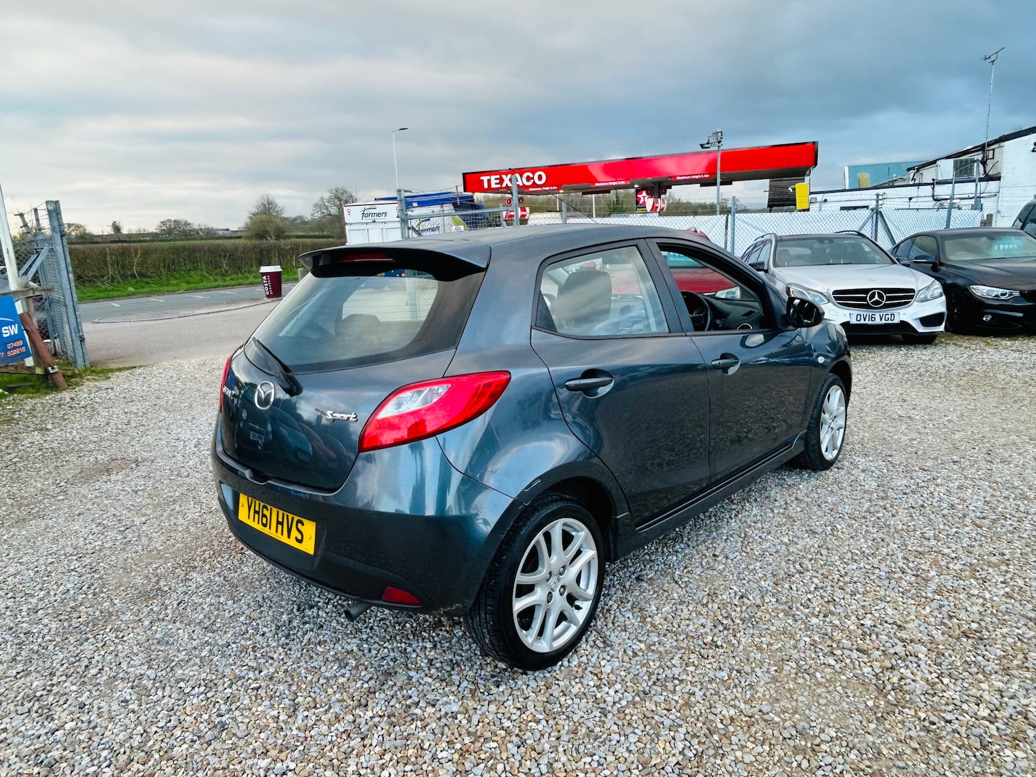 Used Mazda Mazda2 2011 for sale - 77740155: Photo 9