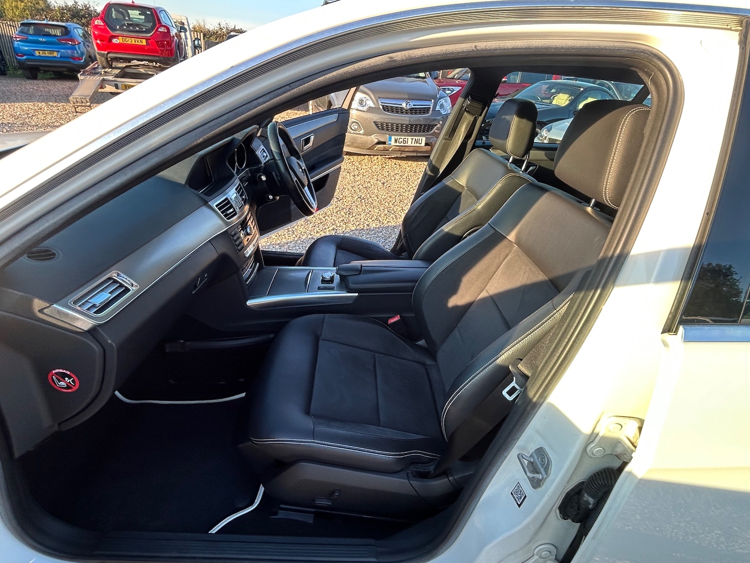 Used Mercedes-Benz E Class 2014 for sale - 76373339: Photo 14