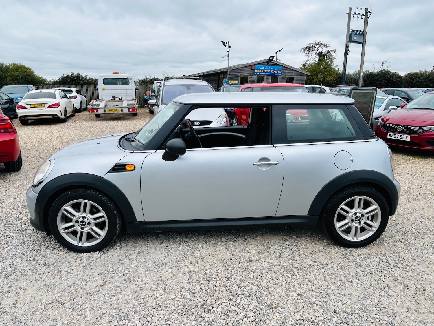 Used MINI Hatch 2010 for sale - 76373345: Photo 6