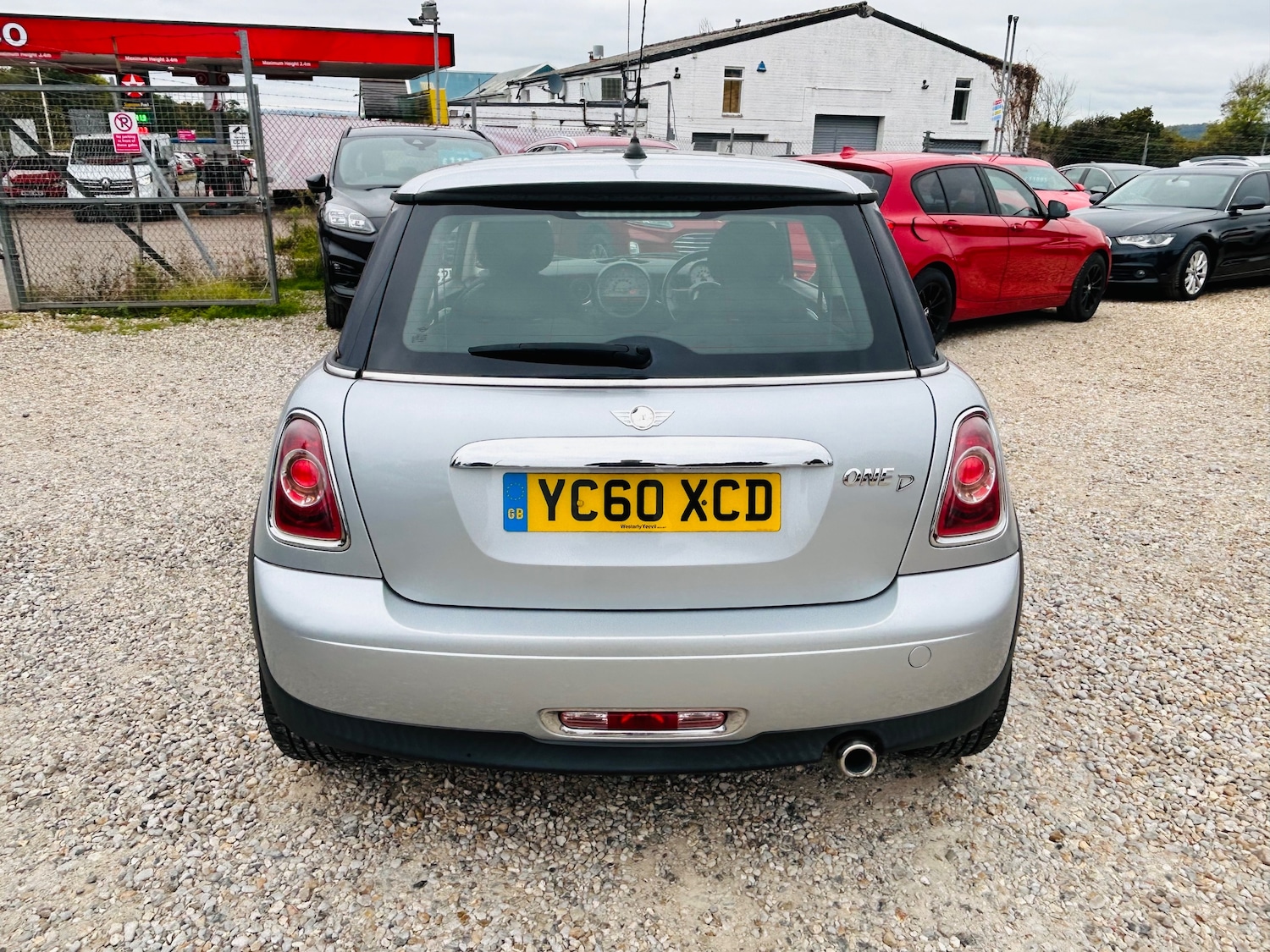 Used MINI Hatch 2010 for sale - 76373345: Photo 8