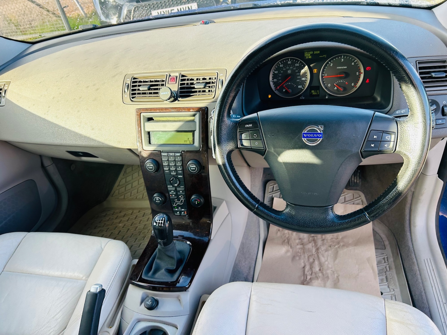 Used Volvo V50 2006 for sale - 76474869: Photo 11