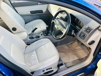 Used Volvo V50 2006 for sale - 76474869: Photo