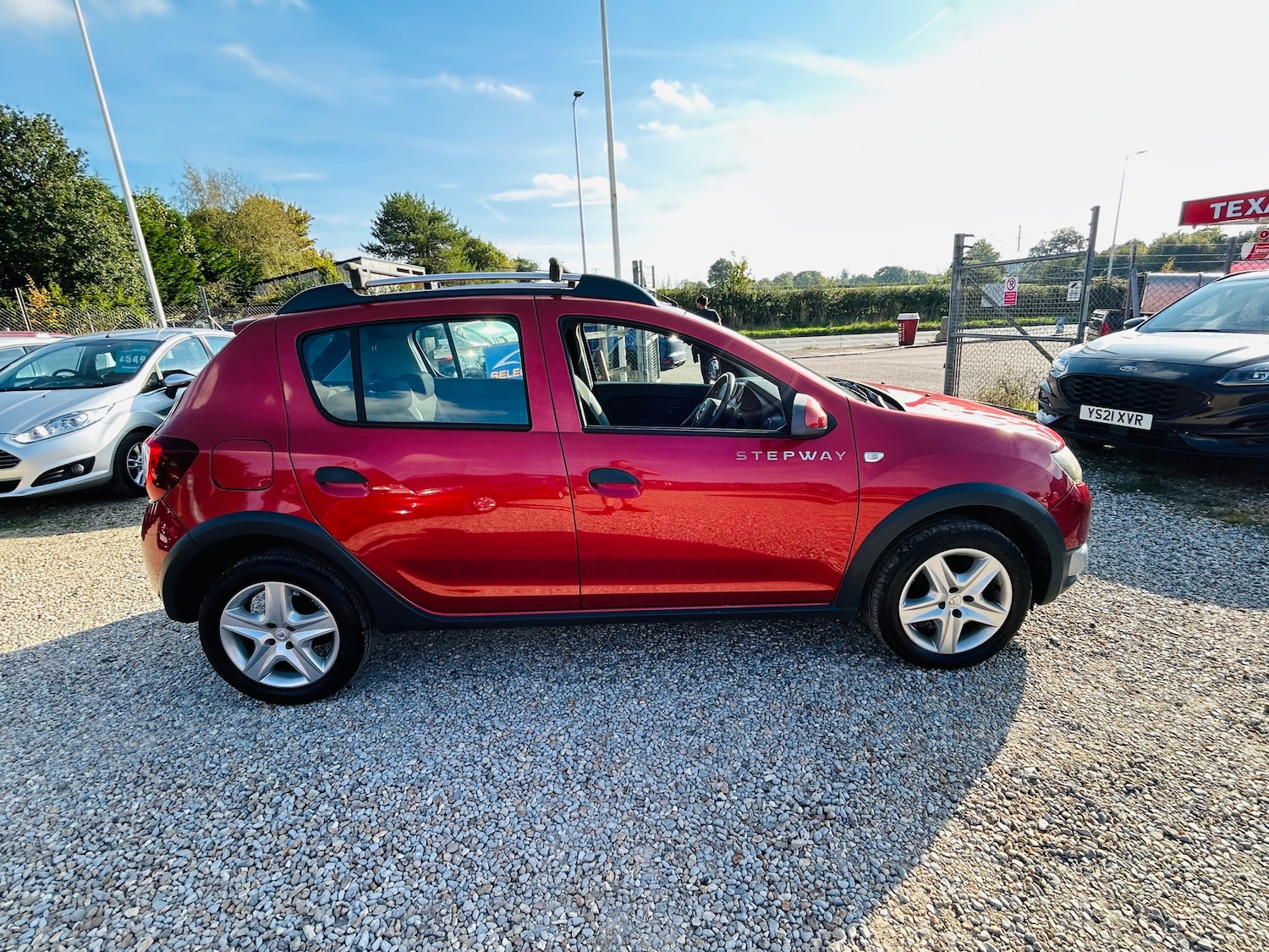 Used Dacia Sandero Stepway 2013 for sale - 76140867: Photo 10
