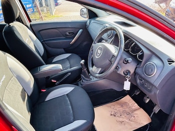 Used Dacia Sandero Stepway 2013 for sale - 76140867: Photo 3