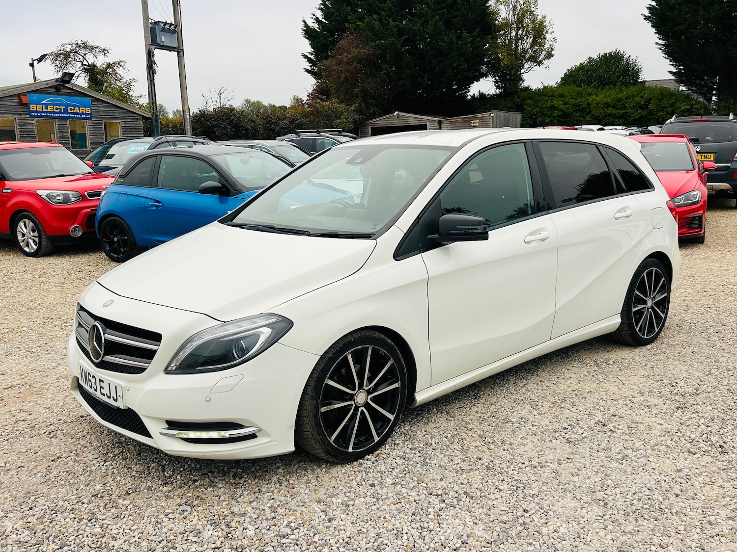 Used Mercedes-Benz B Class 2014 for sale - 76373354: Photo 4