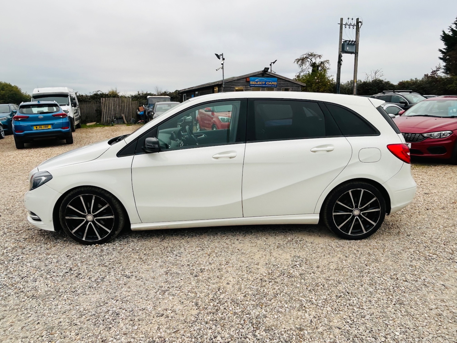 Used Mercedes-Benz B Class 2014 for sale - 76373354: Photo 5