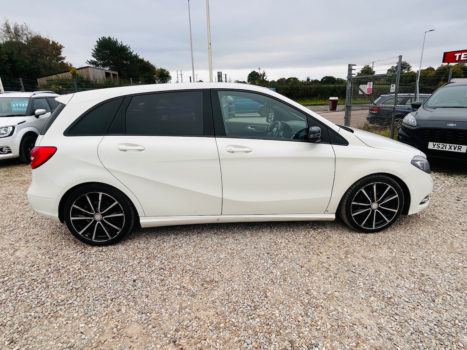 Used Mercedes-Benz B Class 2014 for sale - 76373354: Photo 9