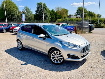 Used Ford Fiesta 2015 for sale - 79390216: Photo