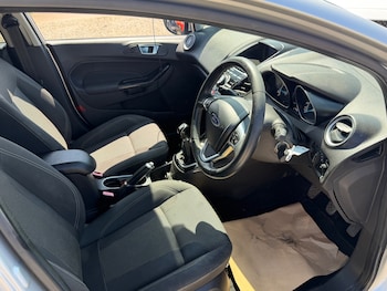 Used Ford Fiesta 2015 for sale - 79390216: Photo