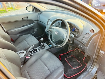 Used Hyundai i30 2010 for sale - 77971843: Photo