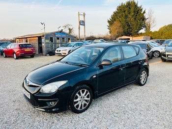 Used Hyundai i30 2010 for sale - 77971843: Photo