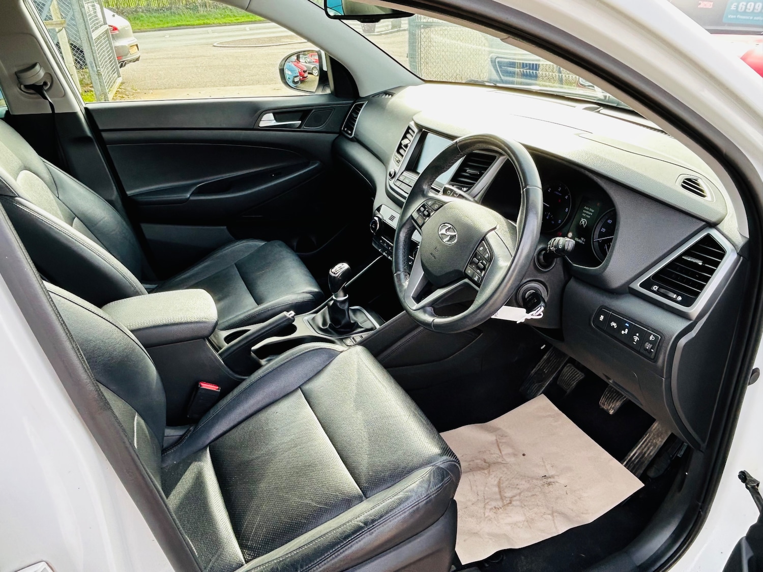 Used Hyundai TUCSON 2016 for sale - 77771440: Photo 2