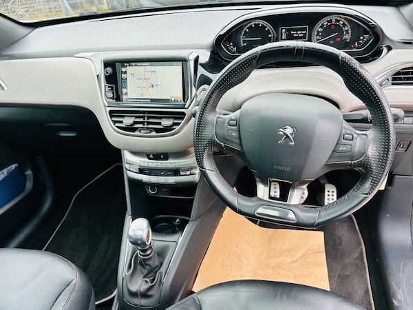 Used Peugeot 208 2014 for sale - 76298085: Photo 12