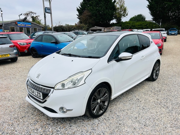 Used Peugeot 208 2014 for sale - 76298085: Photo 5