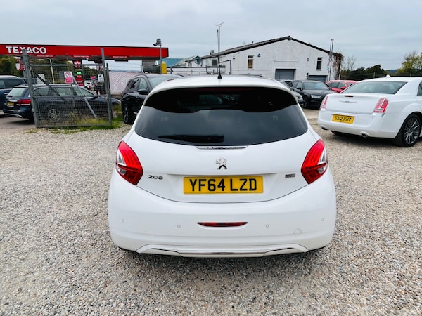 Used Peugeot 208 2014 for sale - 76298085: Photo 8