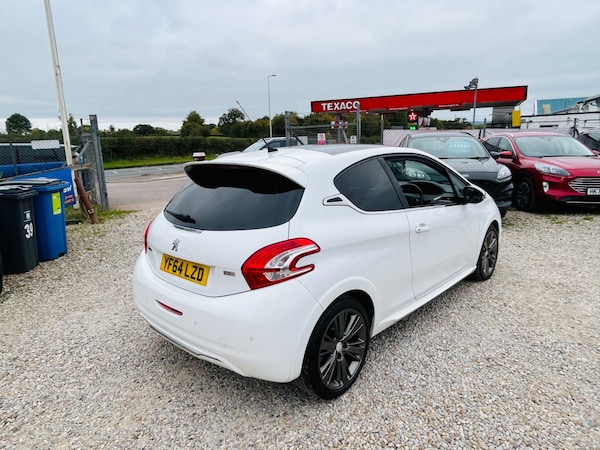 Used Peugeot 208 2014 for sale - 76298085: Photo 9