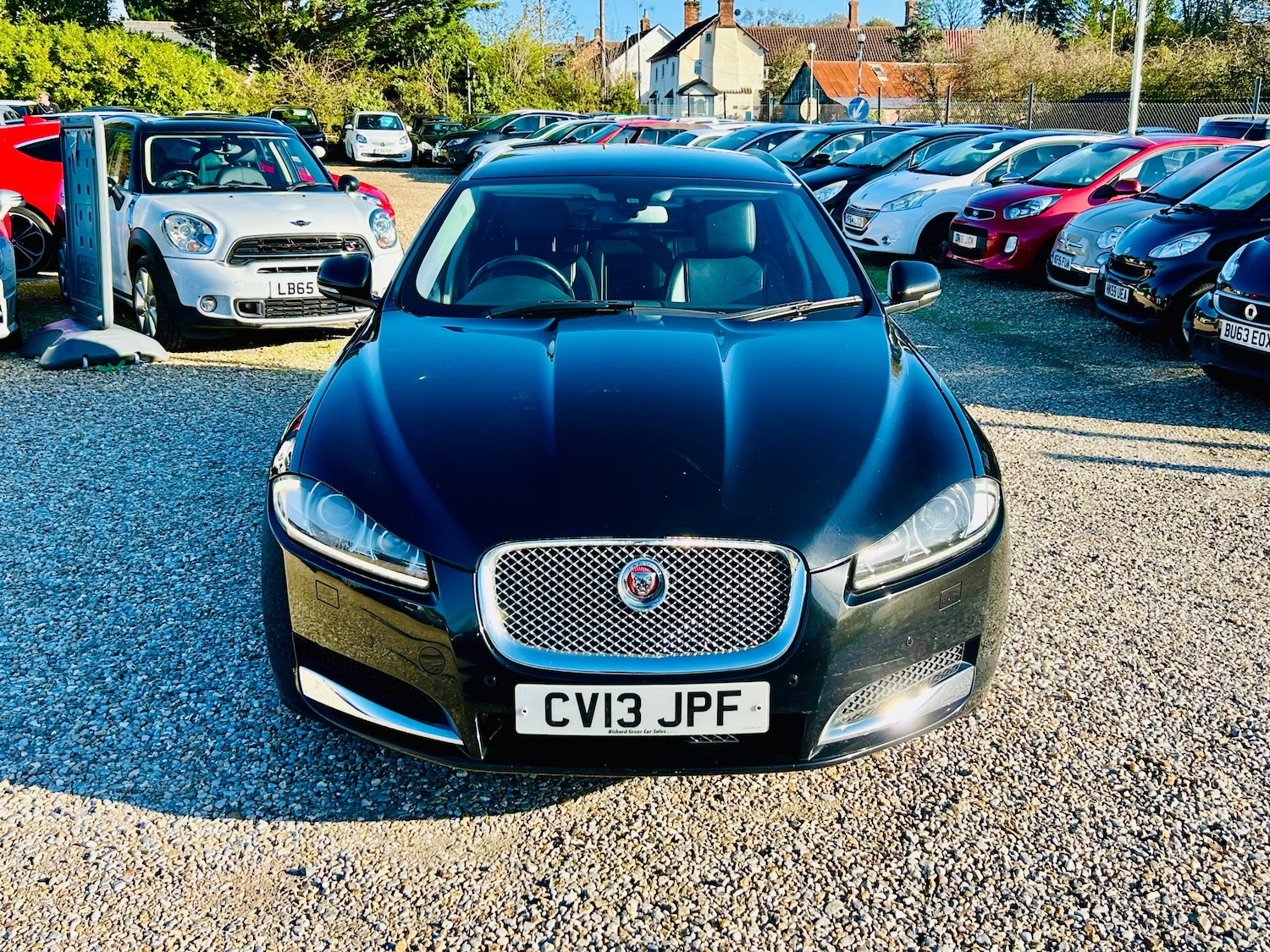 Used Jaguar XF 2013 for sale - 76635932: Photo 4