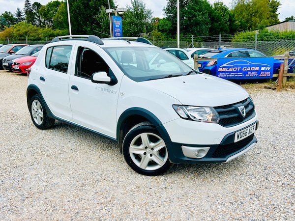 Used Dacia Sandero Stepway 2017 for sale - 75522587: Photo 1