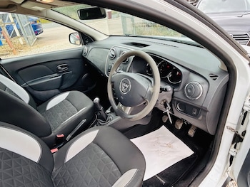 Used Dacia Sandero Stepway 2017 for sale - 75522587: Photo