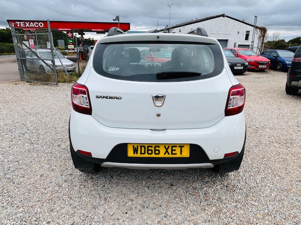 Used Dacia Sandero Stepway 2017 for sale - 75522587: Photo 8