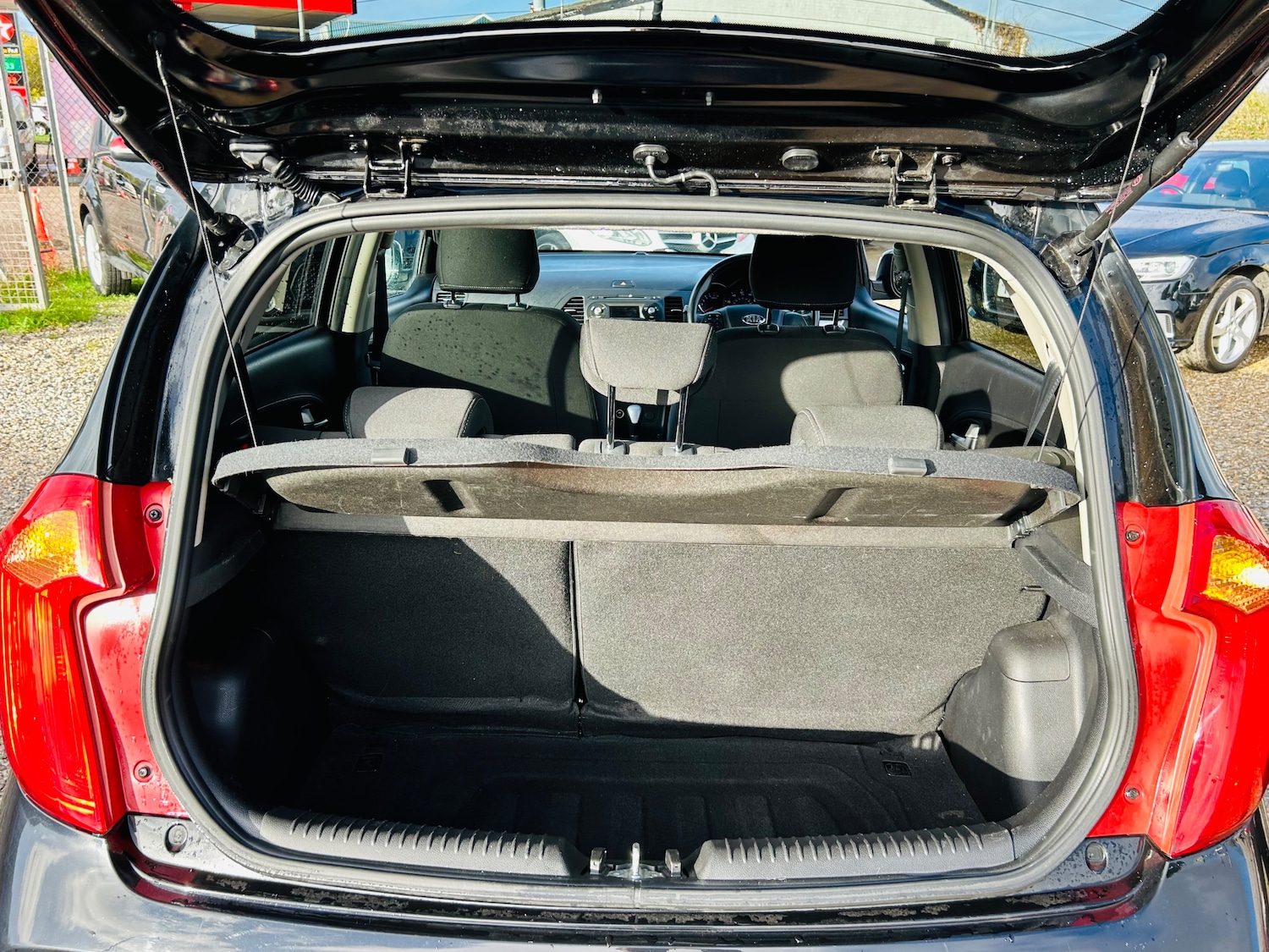 Used Kia Picanto 2016 for sale - 76505070: Photo 11