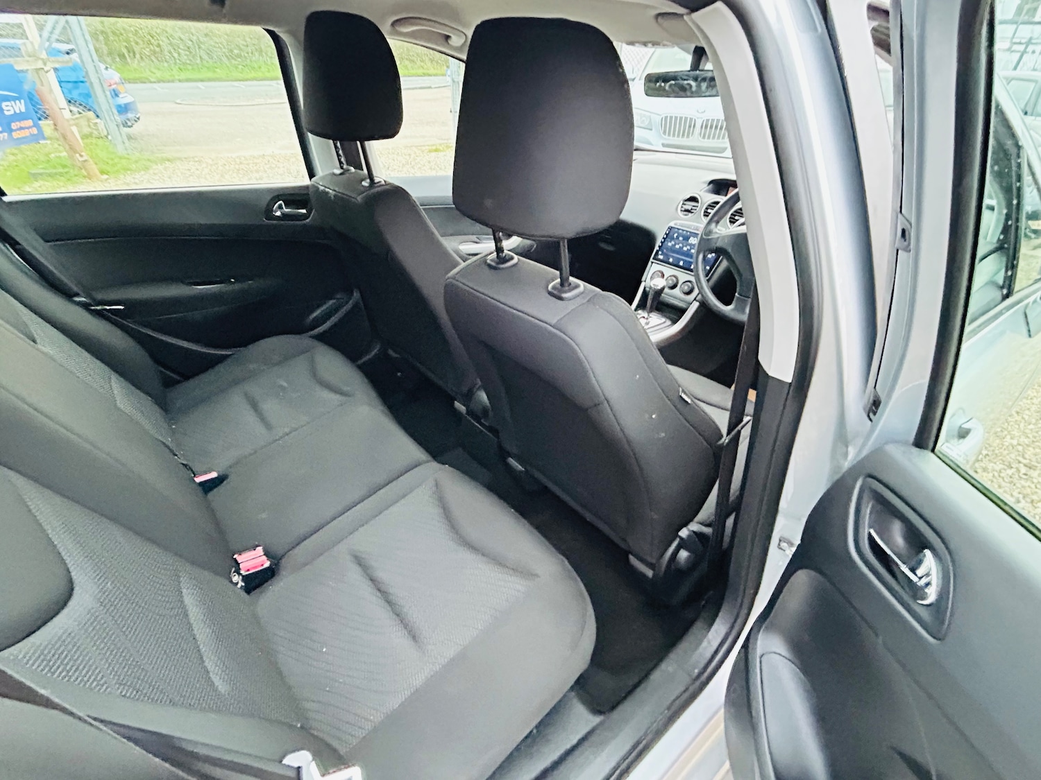 Used Peugeot 308 2012 for sale - 76928154: Photo 8