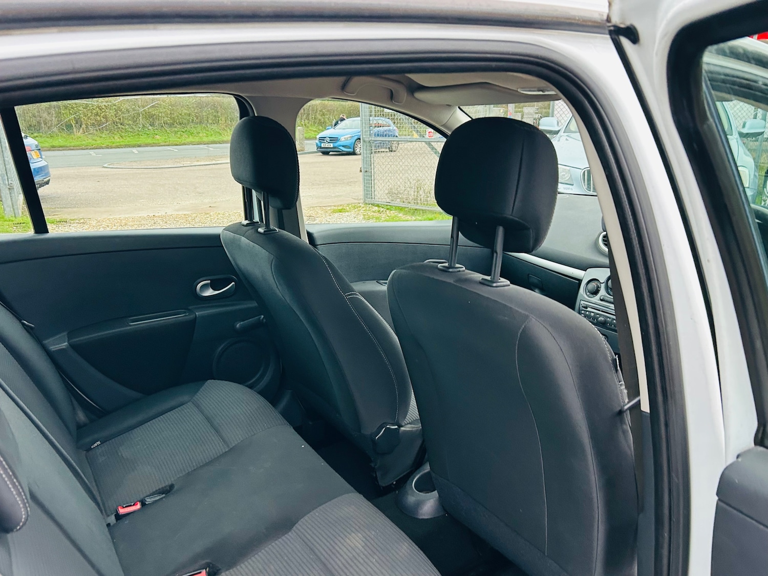 Used Renault Clio 2012 for sale - 76735717: Photo 10