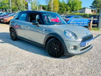 2017 (17) - 1.5 Cooper D Hatchback 5dr Diesel Auto Euro 6 (s/s) (116 ps)