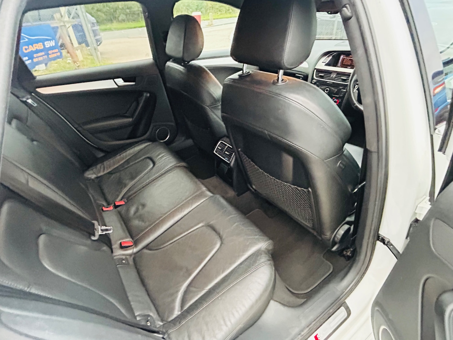 Used Audi A4 Avant 2011 for sale - 76298092: Photo 11