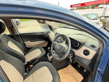 Used Hyundai i10 2015 for sale - 78831562: Photo