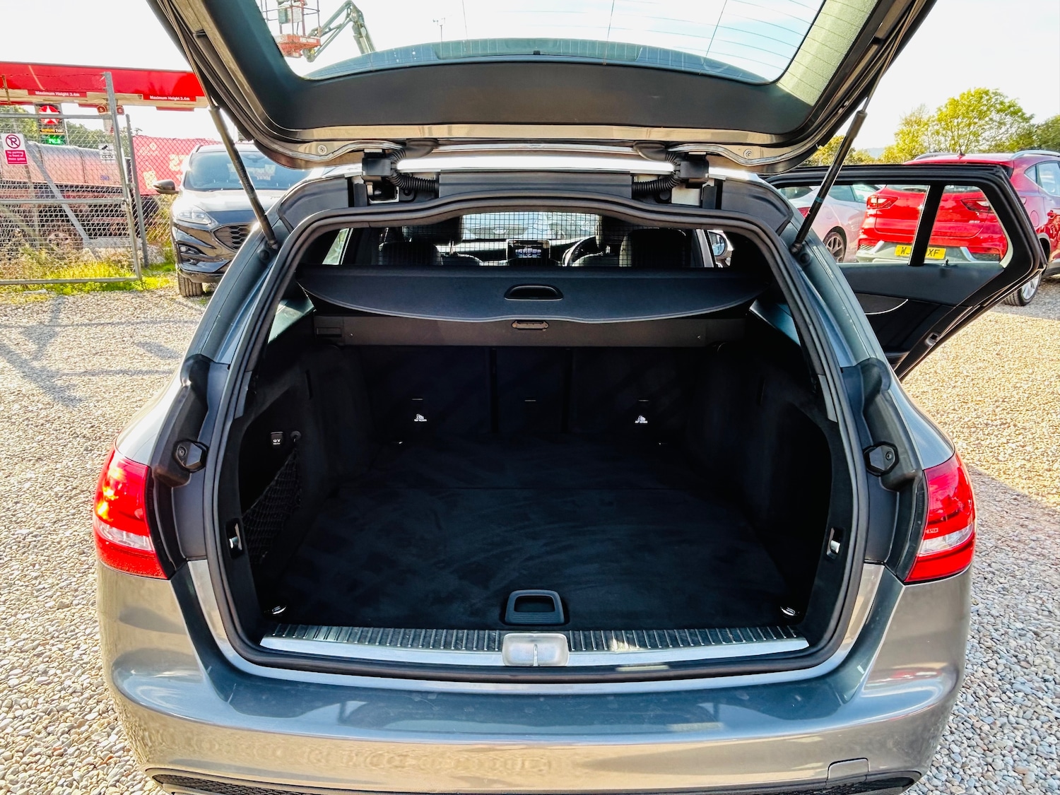 Used Mercedes-Benz C Class 2017 for sale - 76155463: Photo 13