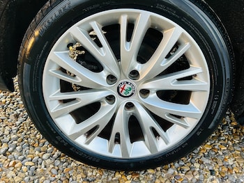 Used Alfa Romeo Giulietta 2016 for sale - 76461945: Photo