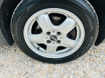Used MINI Convertible 2011 for sale - 75145598: Photo