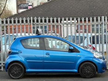 Used Toyota AYGO 2010 for sale - 78291541: Photo