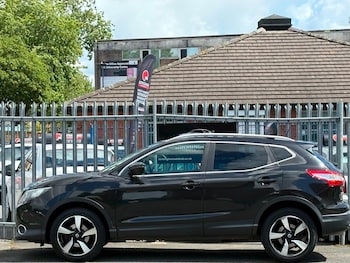 Used Nissan Qashqai 2015 for sale - 78854772: Photo