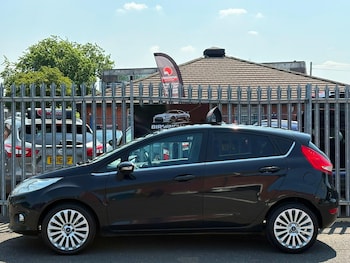 Used Ford Fiesta 2010 for sale - 79169751: Photo