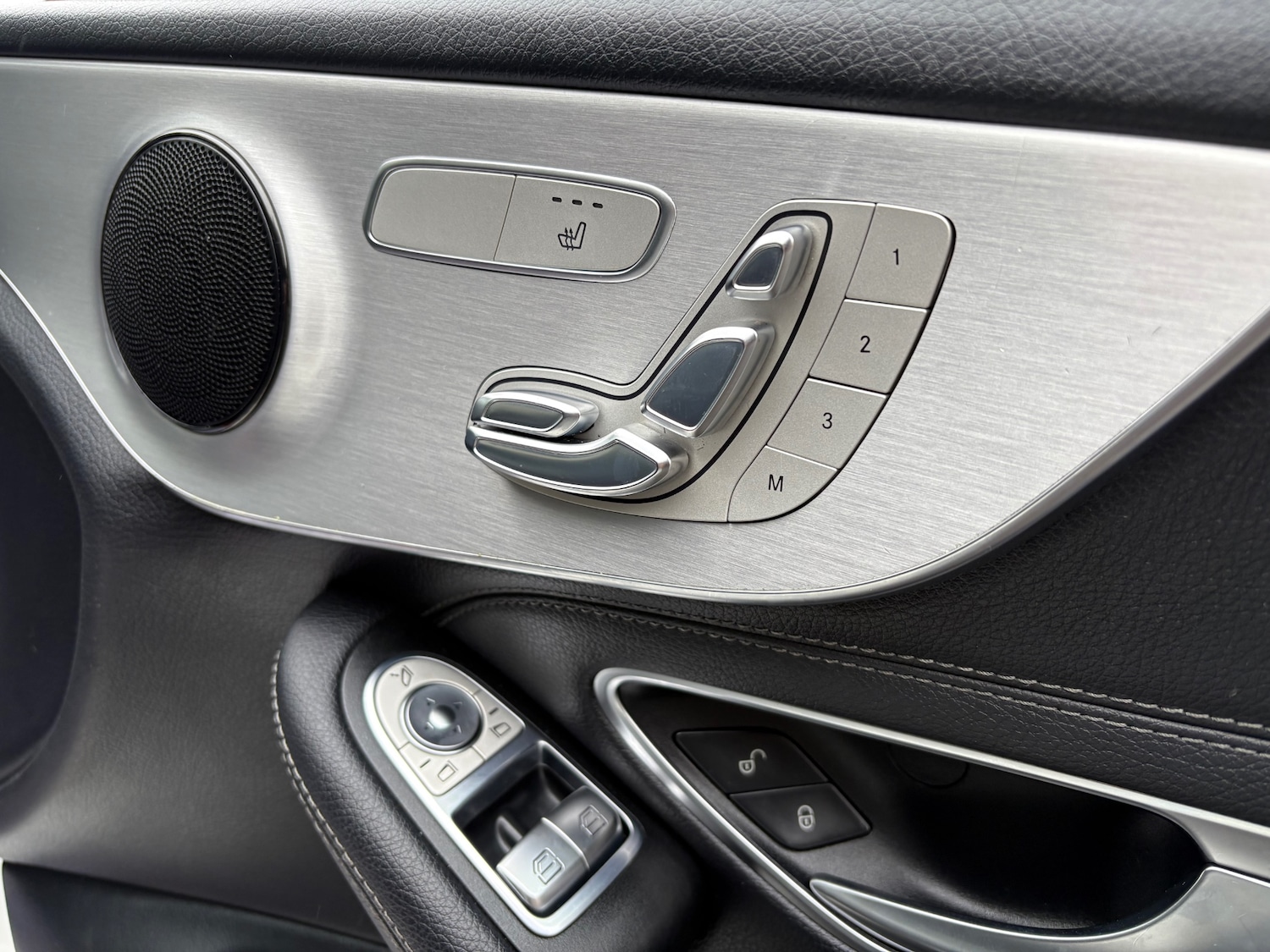 Used Mercedes-Benz C Class 2017 for sale - 76659434: Photo 4