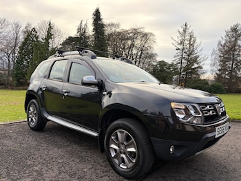 Used Dacia Duster 2017 for sale - 76749037: Photo