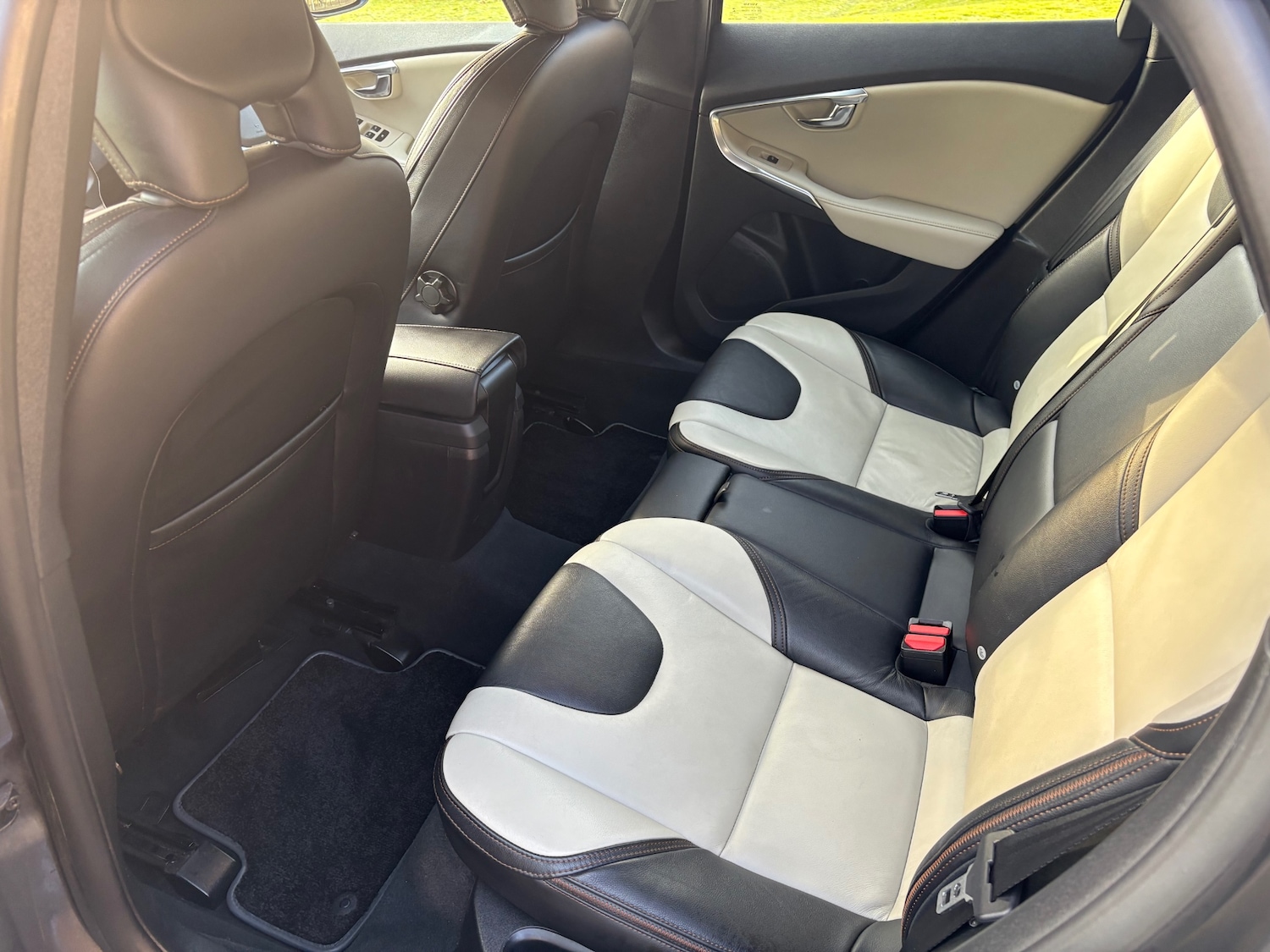 Used Volvo V40 2013 for sale - 77264174: Photo 16